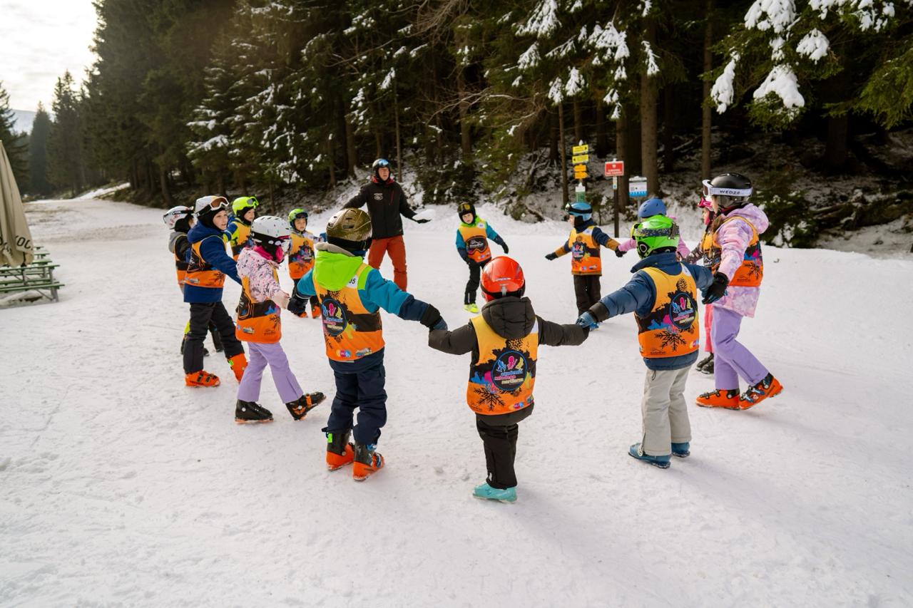 Zajęcia narciarskie dzieci w SNOW4FUN